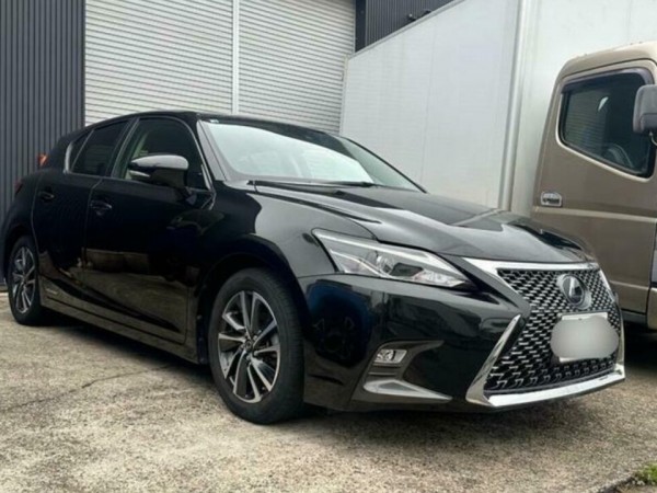 Lexus CT200h