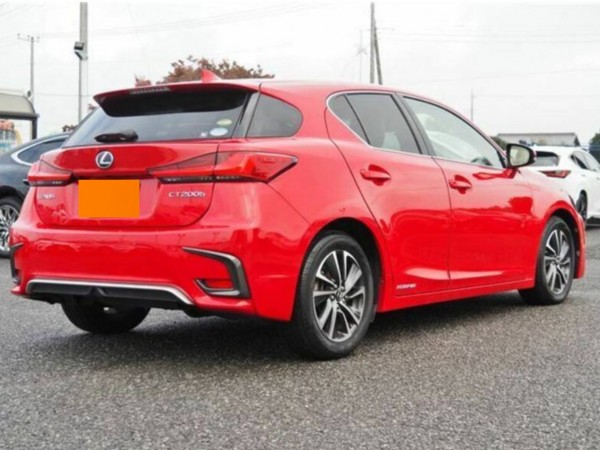 Lexus CT200h
