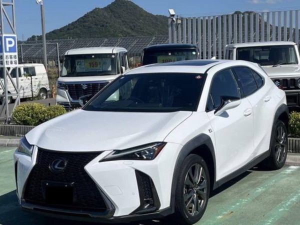 Lexus UX200