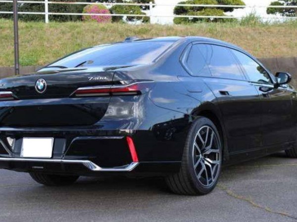 BMW 7-Series