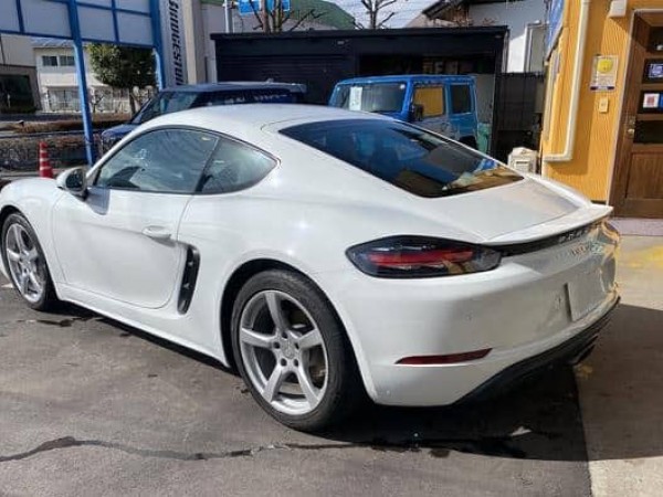 Porsche Cayman