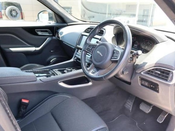 Jaguar F-Pace