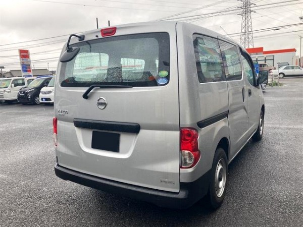 Nissan NV200