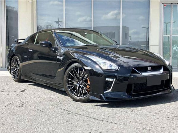 Nissan GT-R