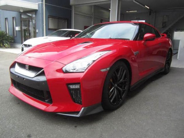 Nissan GT-R