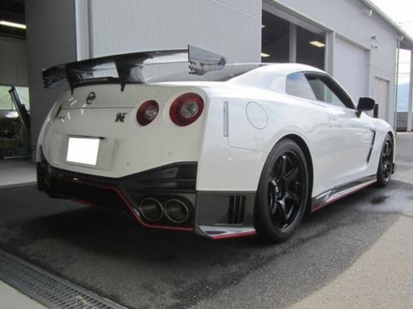 Nissan GT-R