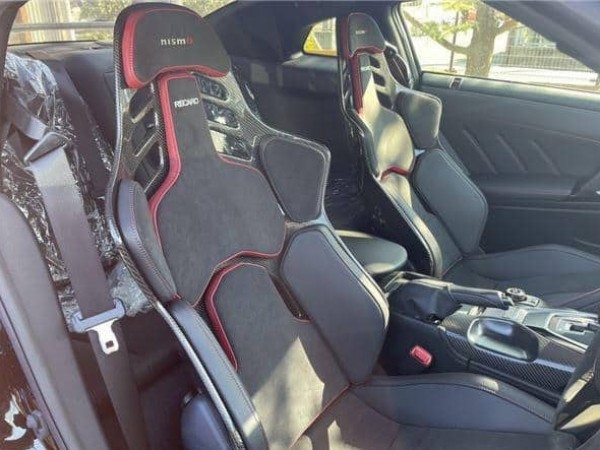 Nissan GT-R