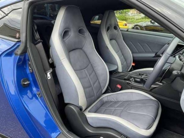 Nissan GT-R
