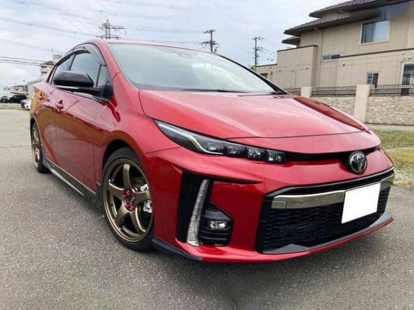 Toyota Prius PHV