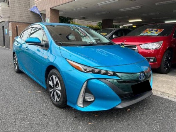 Toyota Prius PHV