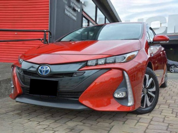 Toyota Prius PHV