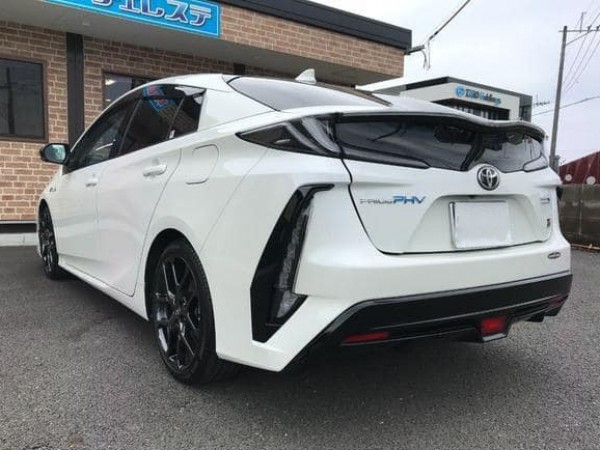 Toyota Prius PHV