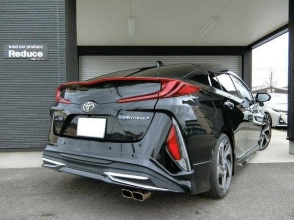 Toyota Prius PHV
