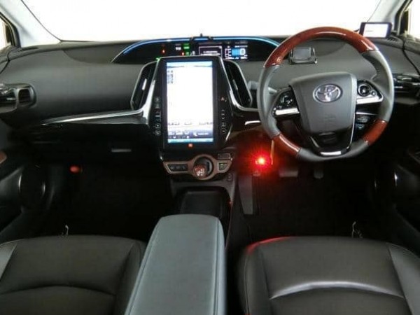 Toyota Prius PHV