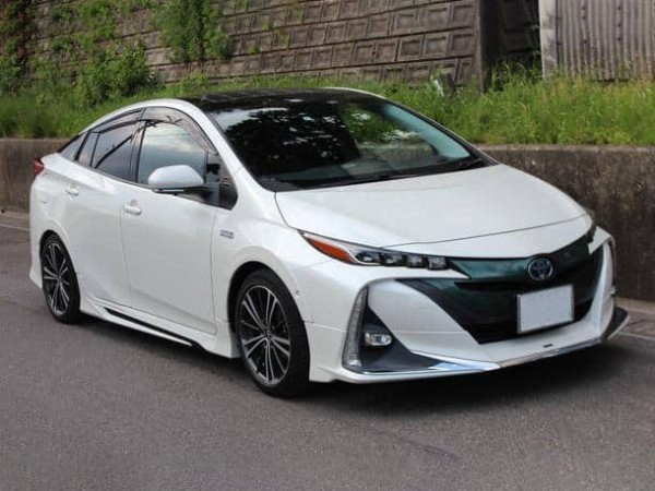 Toyota Prius PHV