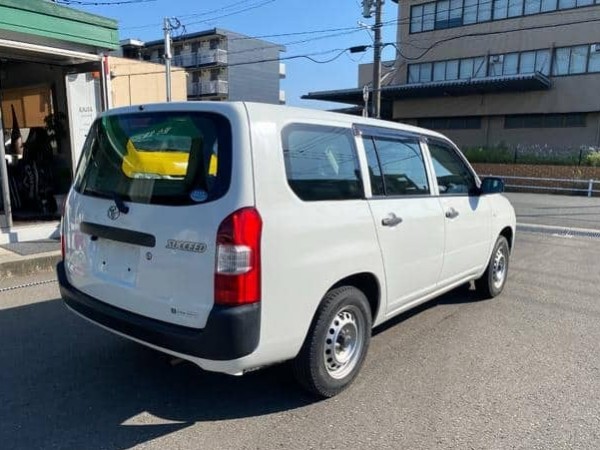 Toyota Succeed