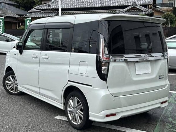 Suzuki Solio
