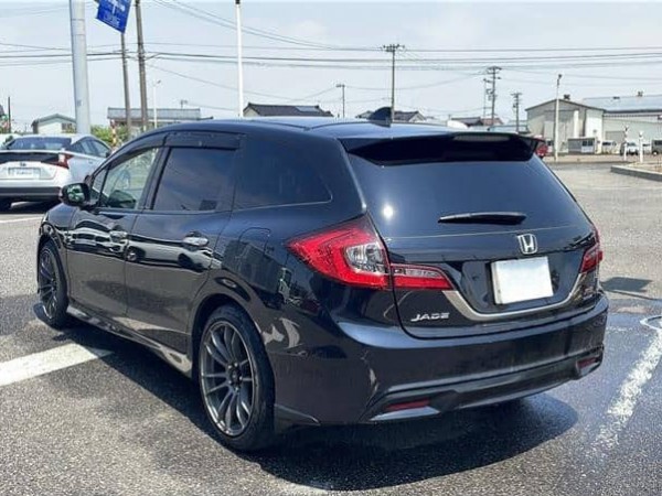 Honda Jade