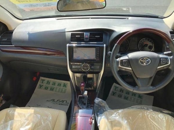 Toyota Premio