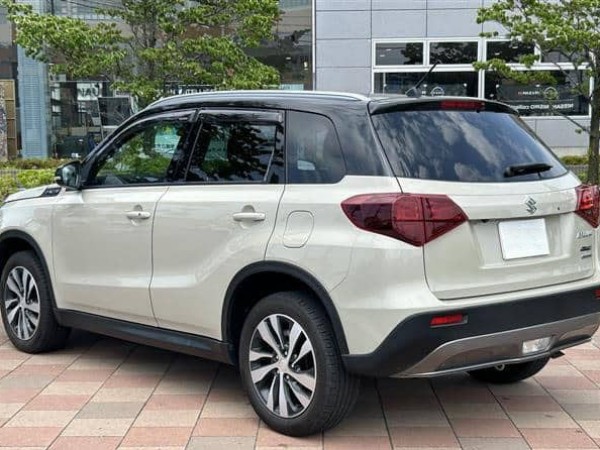 Suzuki Escudo