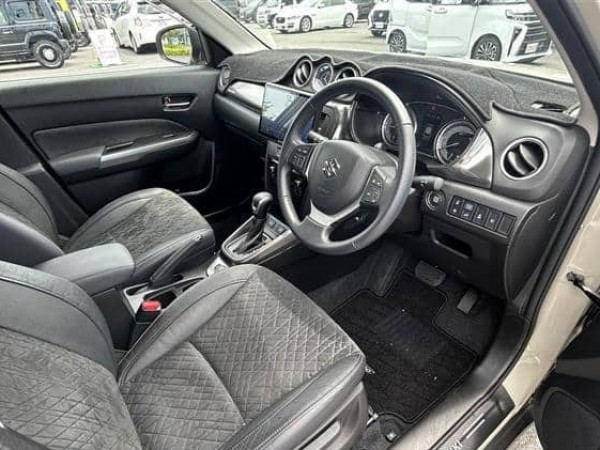 Suzuki Escudo