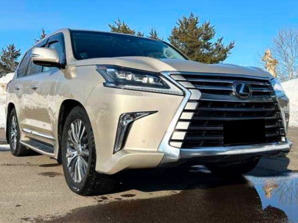 Lexus LX570