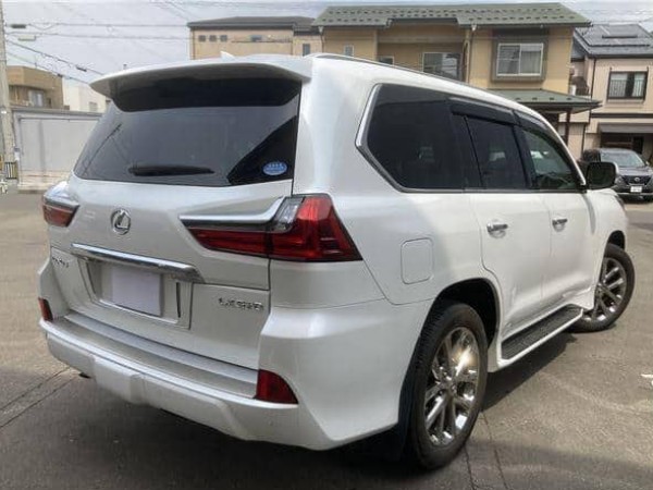 Lexus LX570