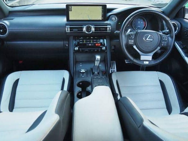 Lexus IS350