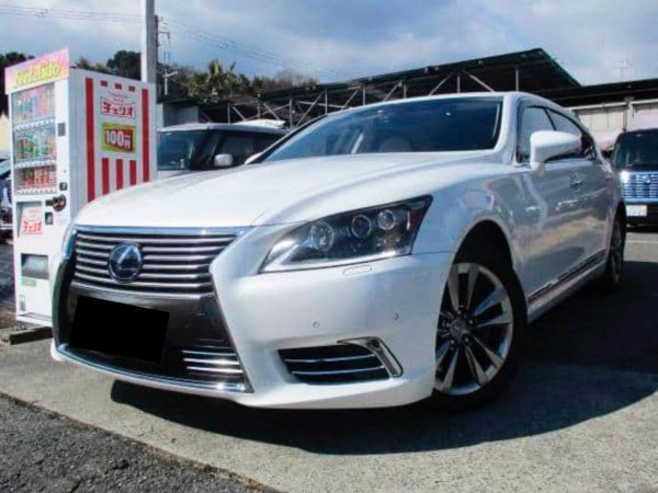 Lexus LS600hL