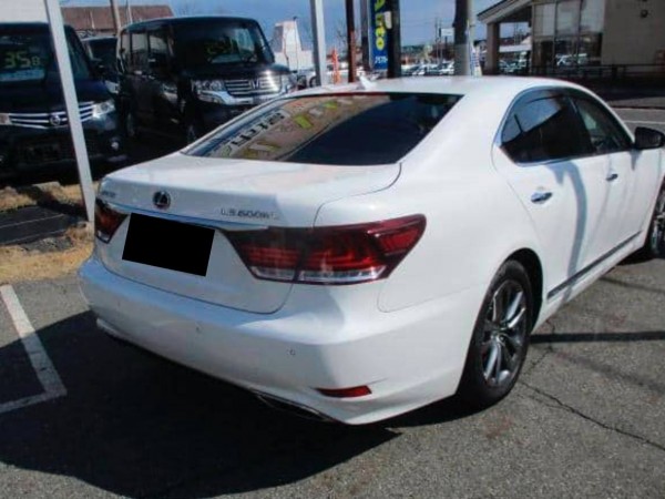Lexus LS600hL