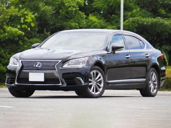 Lexus LS600hL