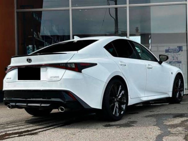 Lexus IS300