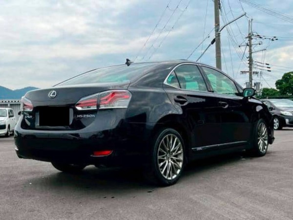 Lexus HS250h