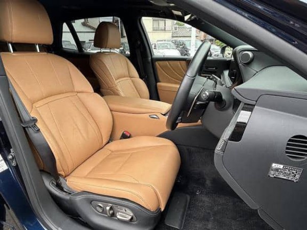 Lexus LS500