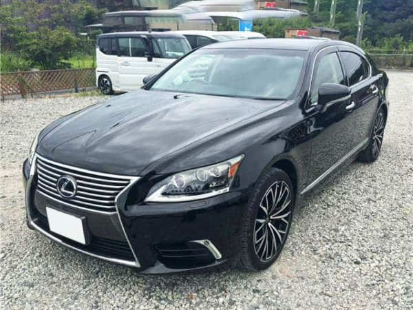 Lexus LS600h