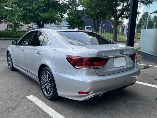 Lexus LS600h