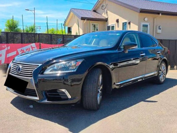Lexus LS600h