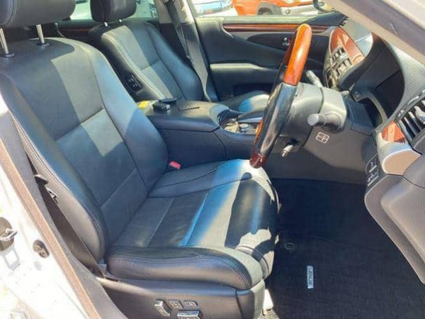 Lexus LS600h