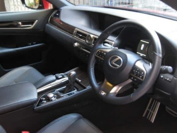 Lexus GS300h