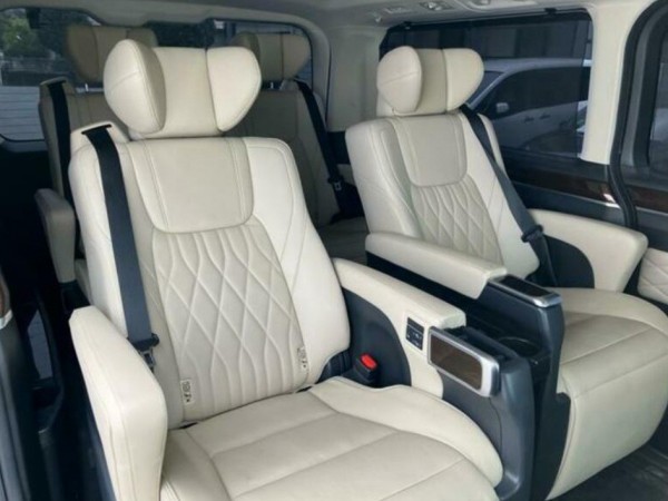 Toyota GranAce