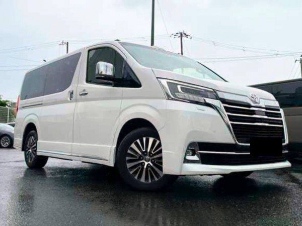 Toyota GranAce