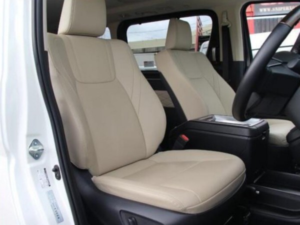 Toyota GranAce