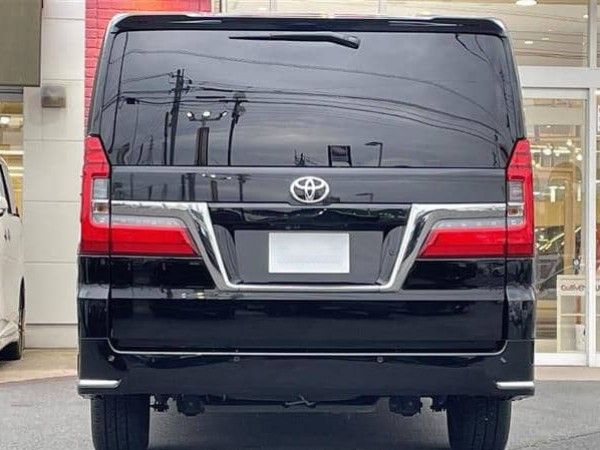 Toyota GranAce
