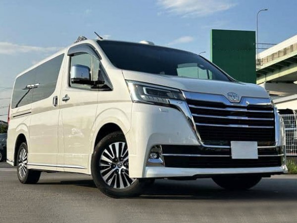 Toyota GranAce