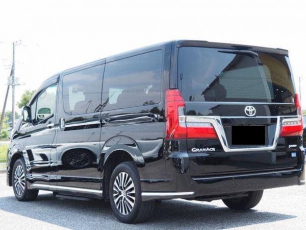 Toyota GranAce