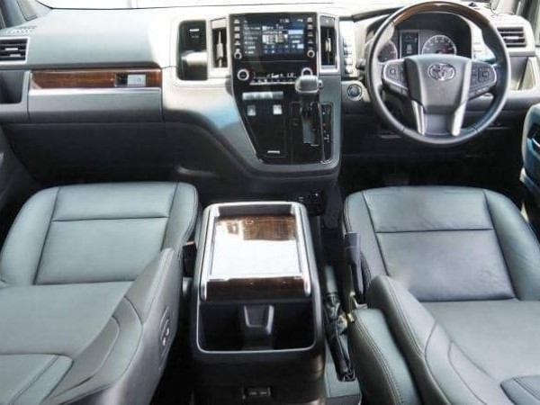 Toyota GranAce