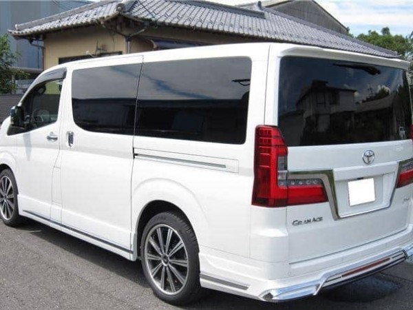 Toyota GranAce
