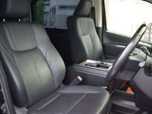 Toyota GranAce