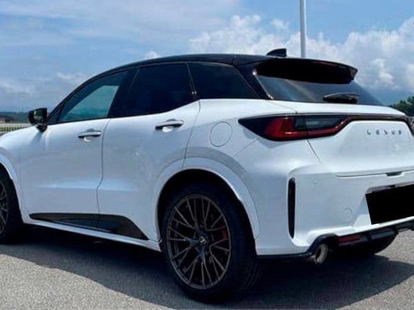 Lexus LBX
