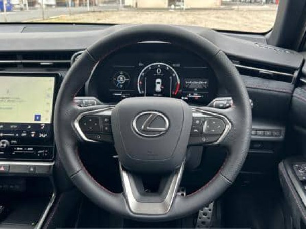 Lexus LBX